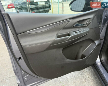 Серый Шевроле Bolt EV, объемом двигателя 0 л и пробегом 1 тыс. км за 21490 $, фото 10 на Automoto.ua