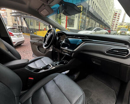 Серый Шевроле Bolt EV, объемом двигателя 0 л и пробегом 103 тыс. км за 16880 $, фото 13 на Automoto.ua