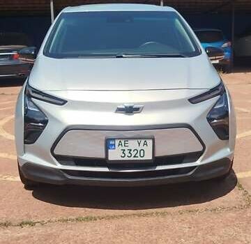 Сірий Шевроле Bolt EV, об'ємом двигуна 0 л та пробігом 43 тис. км за 18500 $, фото 3 на Automoto.ua