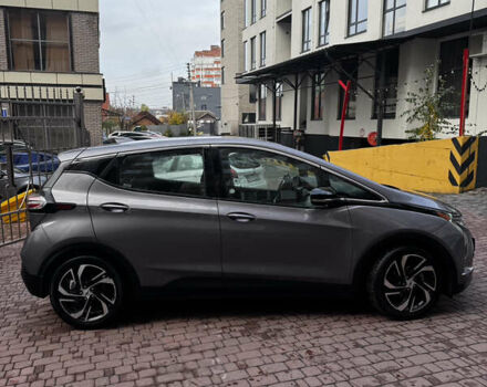 Серый Шевроле Bolt EV, объемом двигателя 0 л и пробегом 103 тыс. км за 16880 $, фото 5 на Automoto.ua