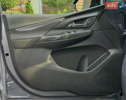 Серый Шевроле Bolt EV, объемом двигателя 0 л и пробегом 22 тыс. км за 17499 $, фото 53 на Automoto.ua