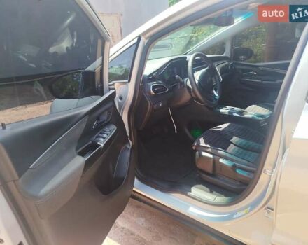 Сірий Шевроле Bolt EV, об'ємом двигуна 0 л та пробігом 43 тис. км за 18500 $, фото 7 на Automoto.ua
