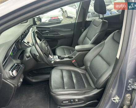 Серый Шевроле Bolt EV, объемом двигателя 0 л и пробегом 53 тыс. км за 17700 $, фото 6 на Automoto.ua