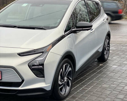 Серый Шевроле Bolt EV, объемом двигателя 0 л и пробегом 9 тыс. км за 18700 $, фото 7 на Automoto.ua
