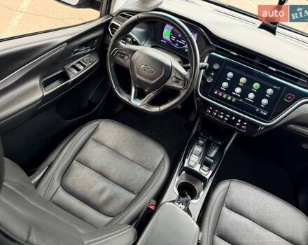 Серый Шевроле Bolt EV, объемом двигателя 0 л и пробегом 66 тыс. км за 18400 $, фото 24 на Automoto.ua