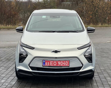 Серый Шевроле Bolt EV, объемом двигателя 0 л и пробегом 9 тыс. км за 18700 $, фото 2 на Automoto.ua