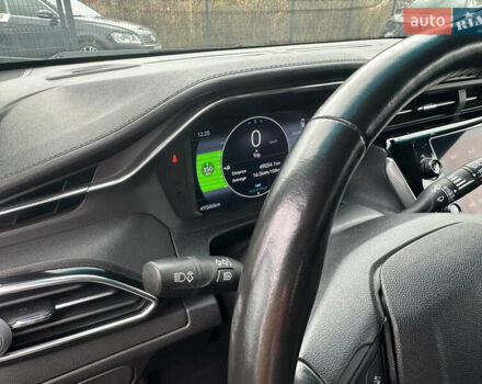 Серый Шевроле Bolt EV, объемом двигателя 0 л и пробегом 53 тыс. км за 17700 $, фото 5 на Automoto.ua