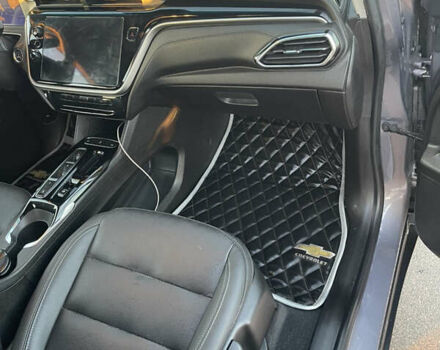 Серый Шевроле Bolt EV, объемом двигателя 0 л и пробегом 19 тыс. км за 18300 $, фото 3 на Automoto.ua