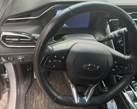 Серый Шевроле Bolt EV, объемом двигателя 0 л и пробегом 10 тыс. км за 21500 $, фото 7 на Automoto.ua