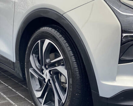 Серый Шевроле Bolt EV, объемом двигателя 0 л и пробегом 9 тыс. км за 18700 $, фото 9 на Automoto.ua