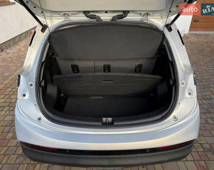 Серый Шевроле Bolt EV, объемом двигателя 0 л и пробегом 4 тыс. км за 18900 $, фото 10 на Automoto.ua