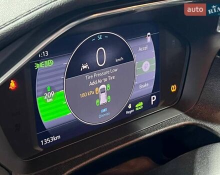 Серый Шевроле Bolt EV, объемом двигателя 0 л и пробегом 1 тыс. км за 18500 $, фото 12 на Automoto.ua