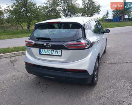 Серый Шевроле Bolt EV, объемом двигателя 0 л и пробегом 95 тыс. км за 17800 $, фото 7 на Automoto.ua