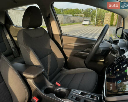 Серый Шевроле Bolt EV, объемом двигателя 0 л и пробегом 22 тыс. км за 17499 $, фото 90 на Automoto.ua