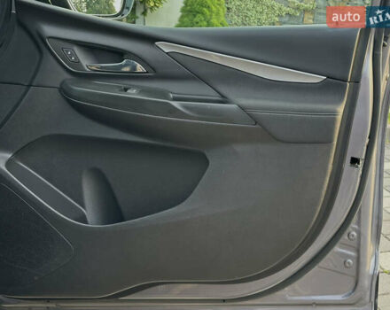 Серый Шевроле Bolt EV, объемом двигателя 0 л и пробегом 22 тыс. км за 17499 $, фото 85 на Automoto.ua