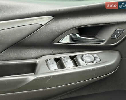 Серый Шевроле Bolt EV, объемом двигателя 0 л и пробегом 52 тыс. км за 19999 $, фото 20 на Automoto.ua