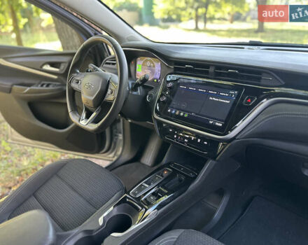 Серый Шевроле Bolt EV, объемом двигателя 0 л и пробегом 10 тыс. км за 19599 $, фото 27 на Automoto.ua