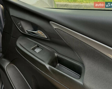 Серый Шевроле Bolt EV, объемом двигателя 0 л и пробегом 22 тыс. км за 17499 $, фото 86 на Automoto.ua