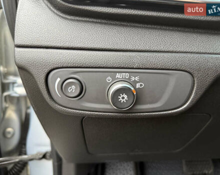 Серый Шевроле Bolt EV, объемом двигателя 0 л и пробегом 52 тыс. км за 18900 $, фото 26 на Automoto.ua