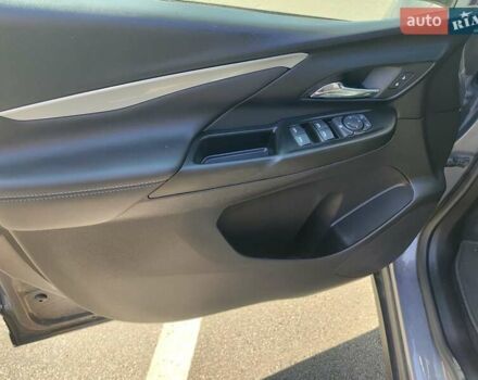 Сірий Шевроле Bolt EV, об'ємом двигуна 0 л та пробігом 140 тис. км за 18000 $, фото 13 на Automoto.ua