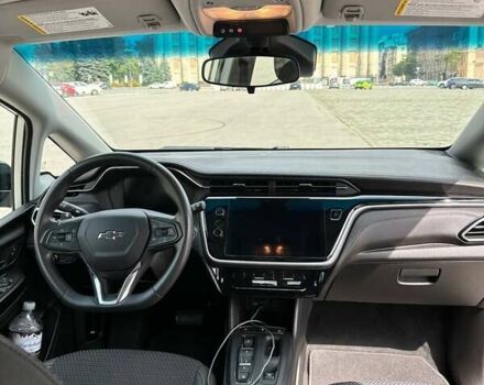 Серый Шевроле Bolt EV, объемом двигателя 0 л и пробегом 17 тыс. км за 19500 $, фото 10 на Automoto.ua