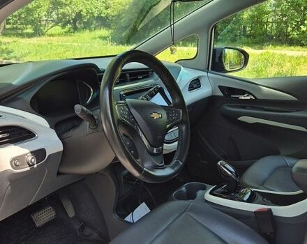 Серый Шевроле Bolt EV, объемом двигателя 0 л и пробегом 172 тыс. км за 13000 $, фото 1 на Automoto.ua
