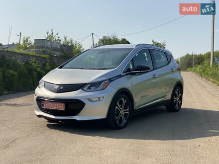 Шевроле Bolt EV 2017 в Ровно на Automoto.ua Серый Шевроле Bolt EV, объемом двигателя 0 л и пробегом 137 тыс. км за 13950 $, фото 1 на Automoto.ua