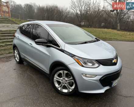 Серый Шевроле Bolt EV, объемом двигателя 0 л и пробегом 124 тыс. км за 13900 $, фото 1 на Automoto.ua