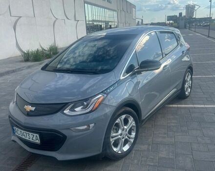 Серый Шевроле Bolt EV, объемом двигателя 0 л и пробегом 100 тыс. км за 15200 $, фото 1 на Automoto.ua