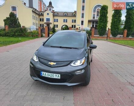 Сірий Шевроле Bolt EV, об'ємом двигуна 0 л та пробігом 77 тис. км за 12500 $, фото 1 на Automoto.ua