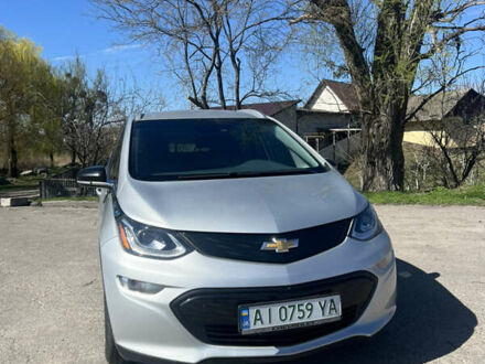 Серый Шевроле Bolt EV, объемом двигателя 0 л и пробегом 104 тыс. км за 20000 $, фото 1 на Automoto.ua