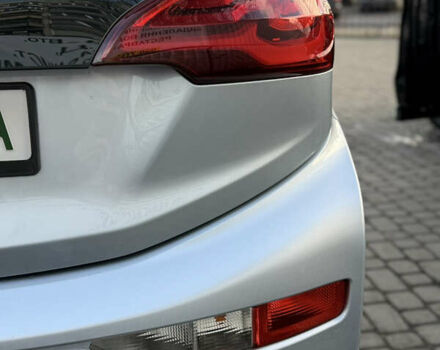 Синий Шевроле Bolt EV, объемом двигателя 0 л и пробегом 64 тыс. км за 17200 $, фото 4 на Automoto.ua