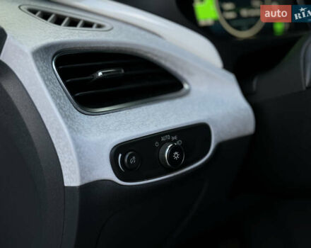 Синій Шевроле Bolt EV, об'ємом двигуна 0 л та пробігом 125 тис. км за 13500 $, фото 29 на Automoto.ua