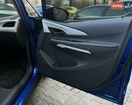 Синий Шевроле Bolt EV, объемом двигателя 0 л и пробегом 125 тыс. км за 13500 $, фото 35 на Automoto.ua
