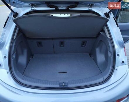 Синий Шевроле Bolt EV, объемом двигателя 0 л и пробегом 83 тыс. км за 14999 $, фото 29 на Automoto.ua