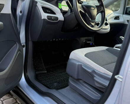 Синий Шевроле Bolt EV, объемом двигателя 0 л и пробегом 64 тыс. км за 17200 $, фото 25 на Automoto.ua