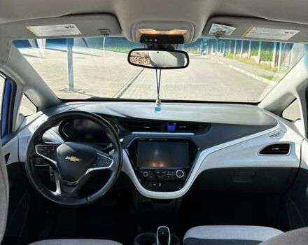 Синий Шевроле Bolt EV, объемом двигателя 0 л и пробегом 45 тыс. км за 16000 $, фото 9 на Automoto.ua