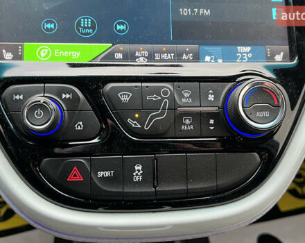 Синий Шевроле Bolt EV, объемом двигателя 0 л и пробегом 89 тыс. км за 14999 $, фото 14 на Automoto.ua