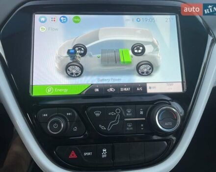 Синий Шевроле Bolt EV, объемом двигателя 0 л и пробегом 62 тыс. км за 15999 $, фото 18 на Automoto.ua