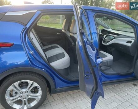 Синий Шевроле Bolt EV, объемом двигателя 0 л и пробегом 62 тыс. км за 15999 $, фото 23 на Automoto.ua