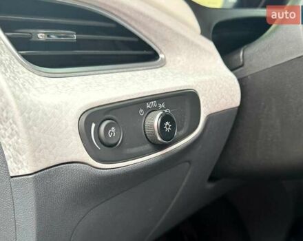 Синий Шевроле Bolt EV, объемом двигателя 0 л и пробегом 93 тыс. км за 14190 $, фото 22 на Automoto.ua