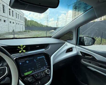 Синий Шевроле Bolt EV, объемом двигателя 0 л и пробегом 105 тыс. км за 15900 $, фото 9 на Automoto.ua