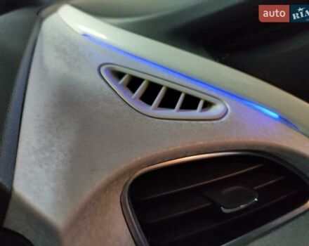 Синий Шевроле Bolt EV, объемом двигателя 0 л и пробегом 49 тыс. км за 16550 $, фото 49 на Automoto.ua