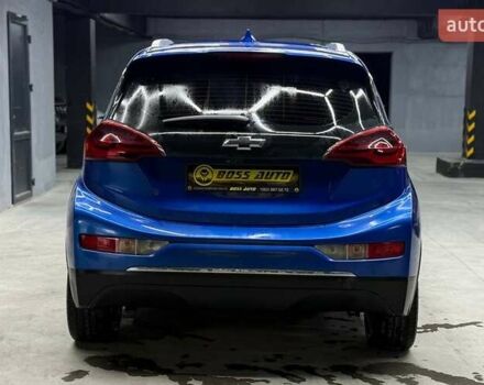 Синий Шевроле Bolt EV, объемом двигателя 0 л и пробегом 63 тыс. км за 17300 $, фото 4 на Automoto.ua