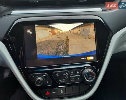 Синий Шевроле Bolt EV, объемом двигателя 0 л и пробегом 82 тыс. км за 15200 $, фото 9 на Automoto.ua
