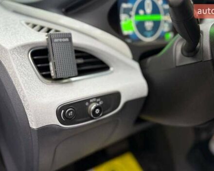 Синий Шевроле Bolt EV, объемом двигателя 0 л и пробегом 63 тыс. км за 17300 $, фото 12 на Automoto.ua