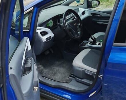Синий Шевроле Bolt EV, объемом двигателя 0 л и пробегом 93 тыс. км за 16100 $, фото 8 на Automoto.ua
