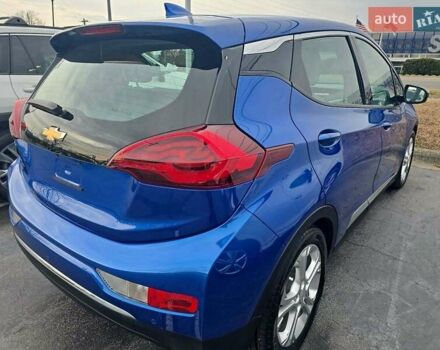 Синий Шевроле Bolt EV, объемом двигателя 0 л и пробегом 69 тыс. км за 11000 $, фото 2 на Automoto.ua