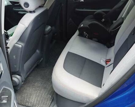 Синий Шевроле Bolt EV, объемом двигателя 0 л и пробегом 93 тыс. км за 16100 $, фото 5 на Automoto.ua