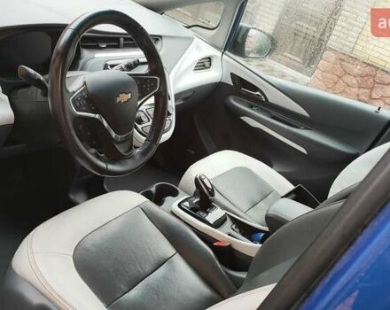 Синий Шевроле Bolt EV, объемом двигателя 0 л и пробегом 85 тыс. км за 16600 $, фото 5 на Automoto.ua